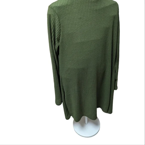☮️Army green long cardigan size large☮️ - Picture 2 of 4